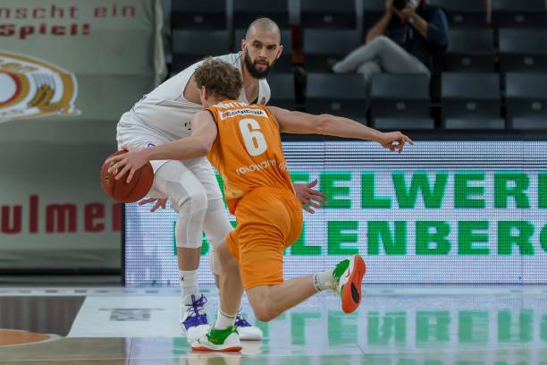 的是他们连 的是他们连